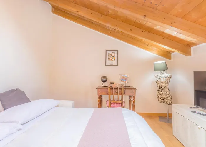 Stazione A 200m - Centro - Easy Apartmán *